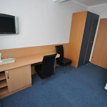 Pod Zaglami Mielenko