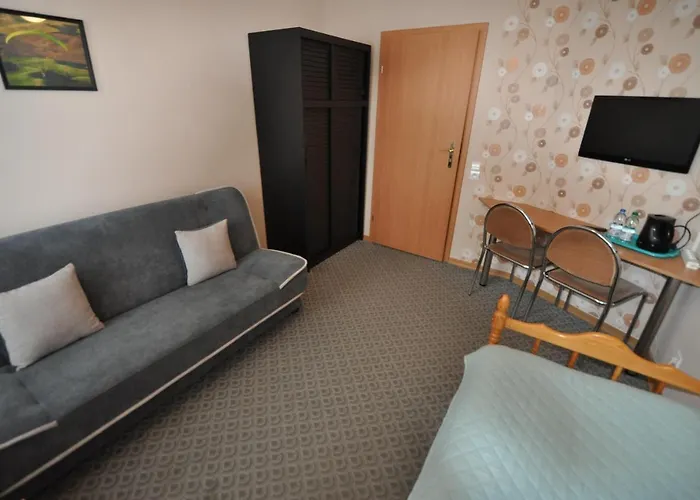 Проживание в семье Pod Zaglami