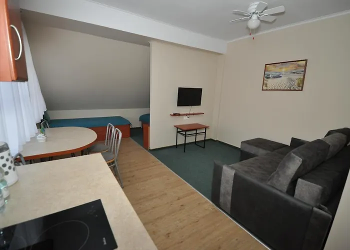 Проживание в семье Pod Zaglami Меленко