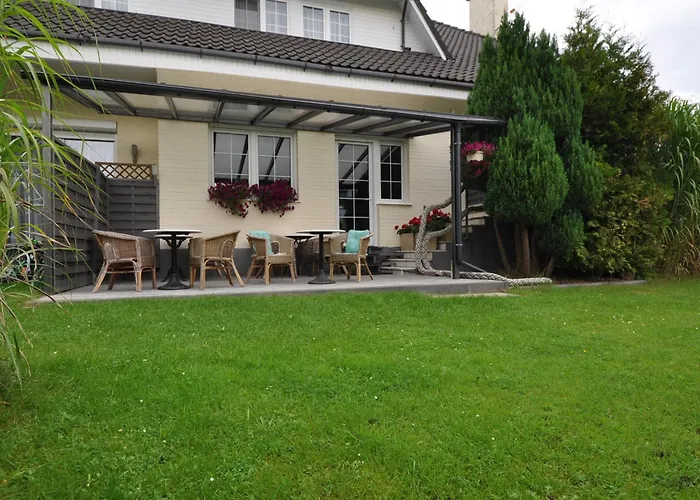 Проживание в семье Pod Zaglami *