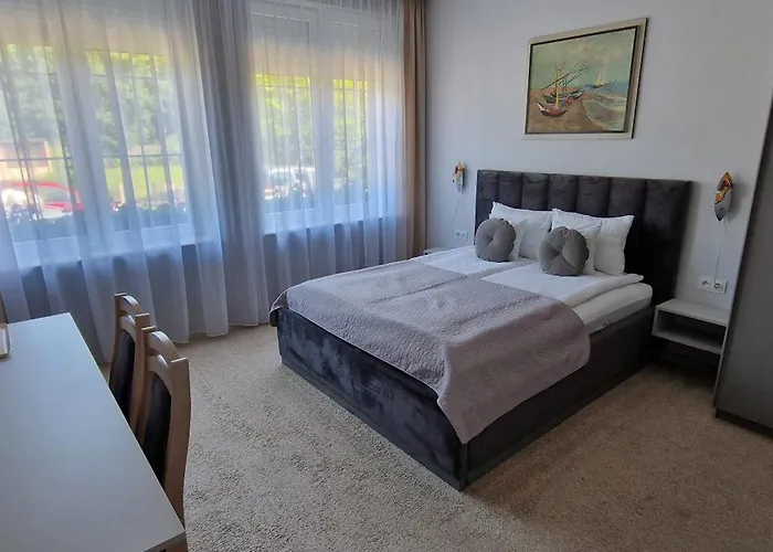 Проживание в семье Pod Zaglami *